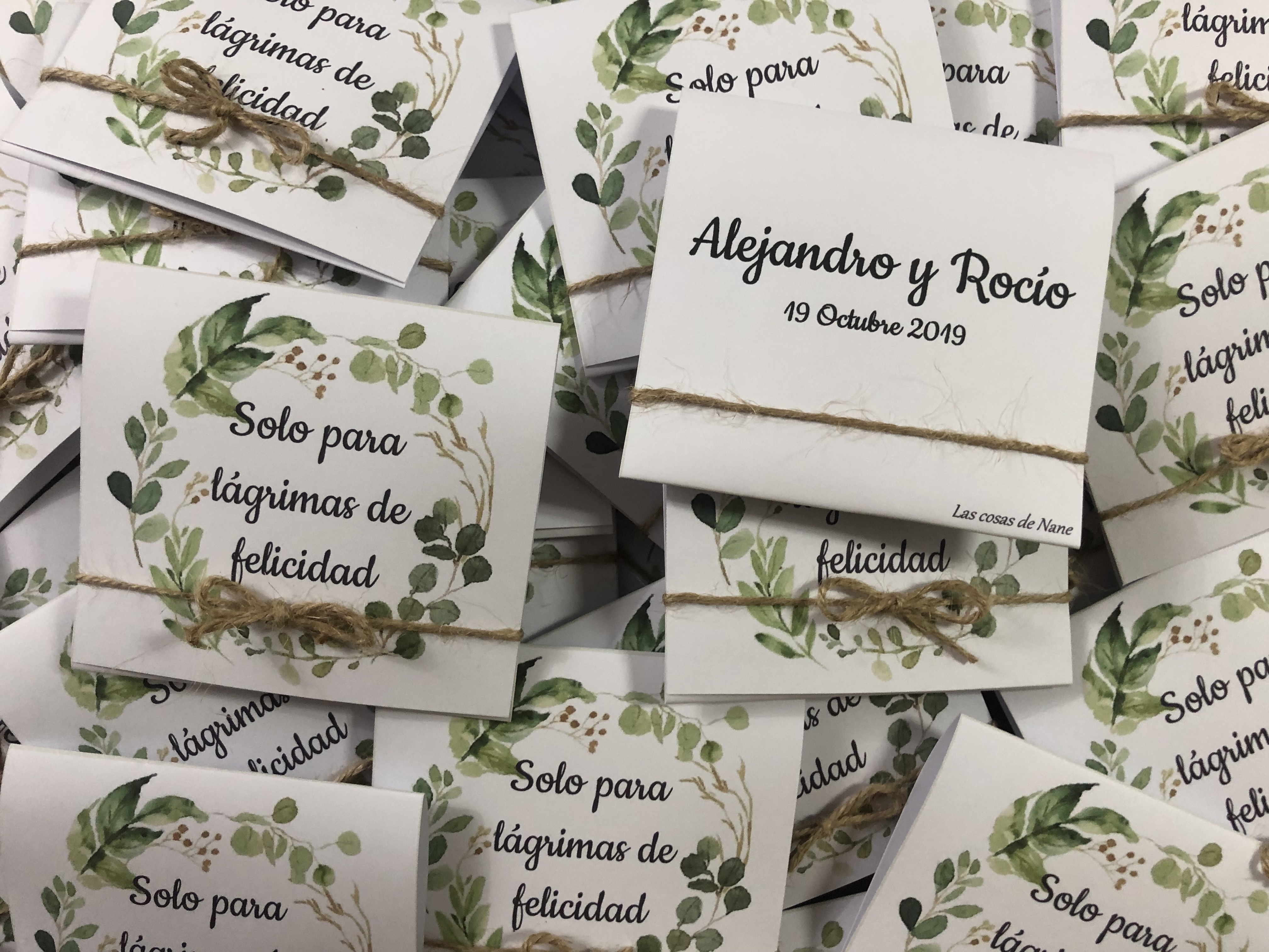 Lágrimas de felicidad corona hojas