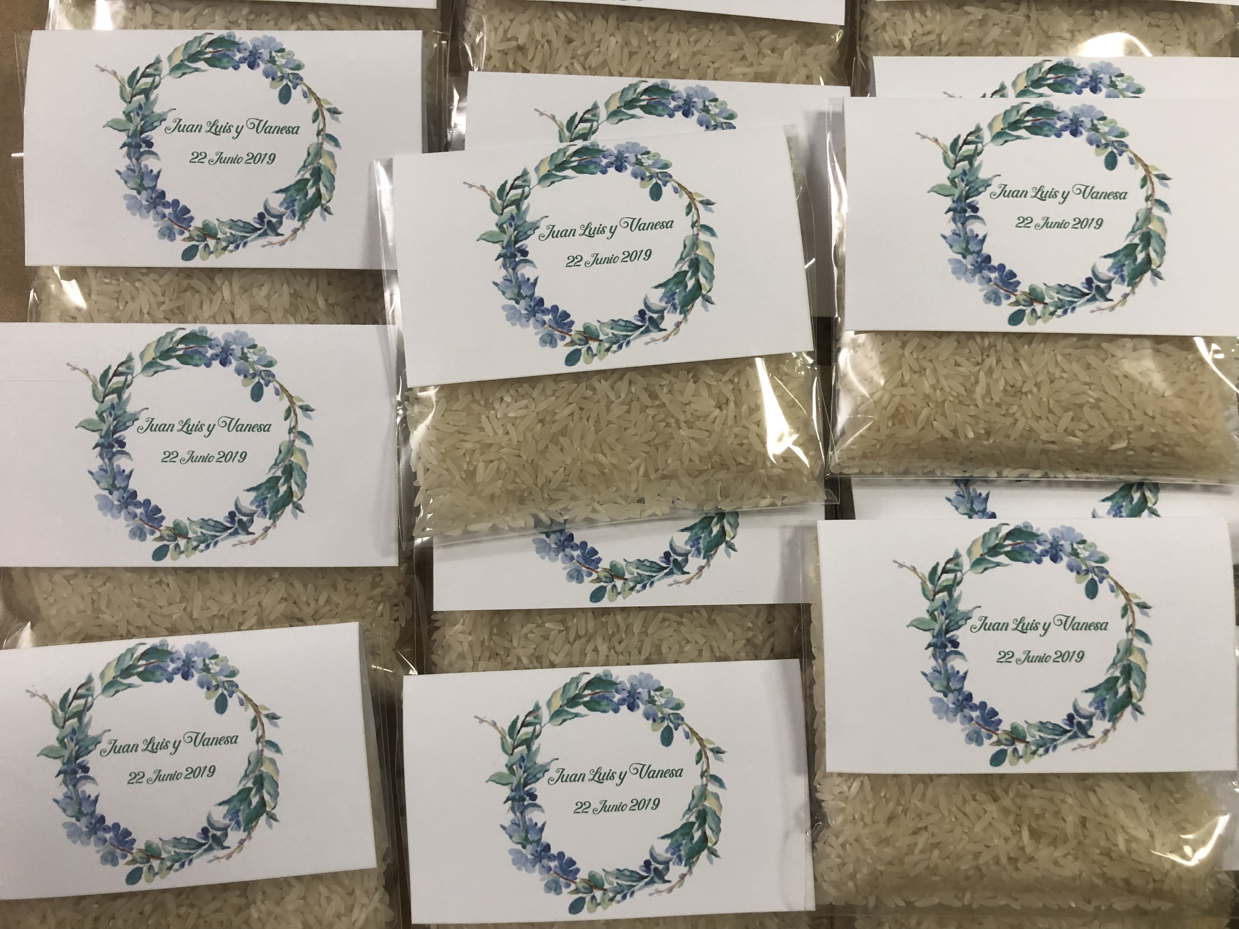 Bolsa de arroz fondo corona flores verde agua