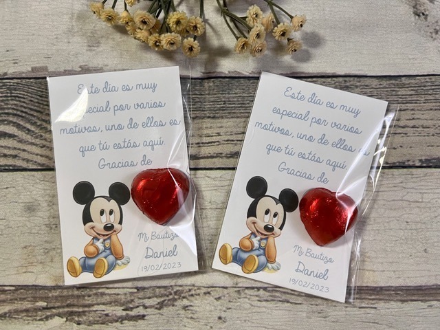 Tarjeta de agradecimiento con bombón baby mickey