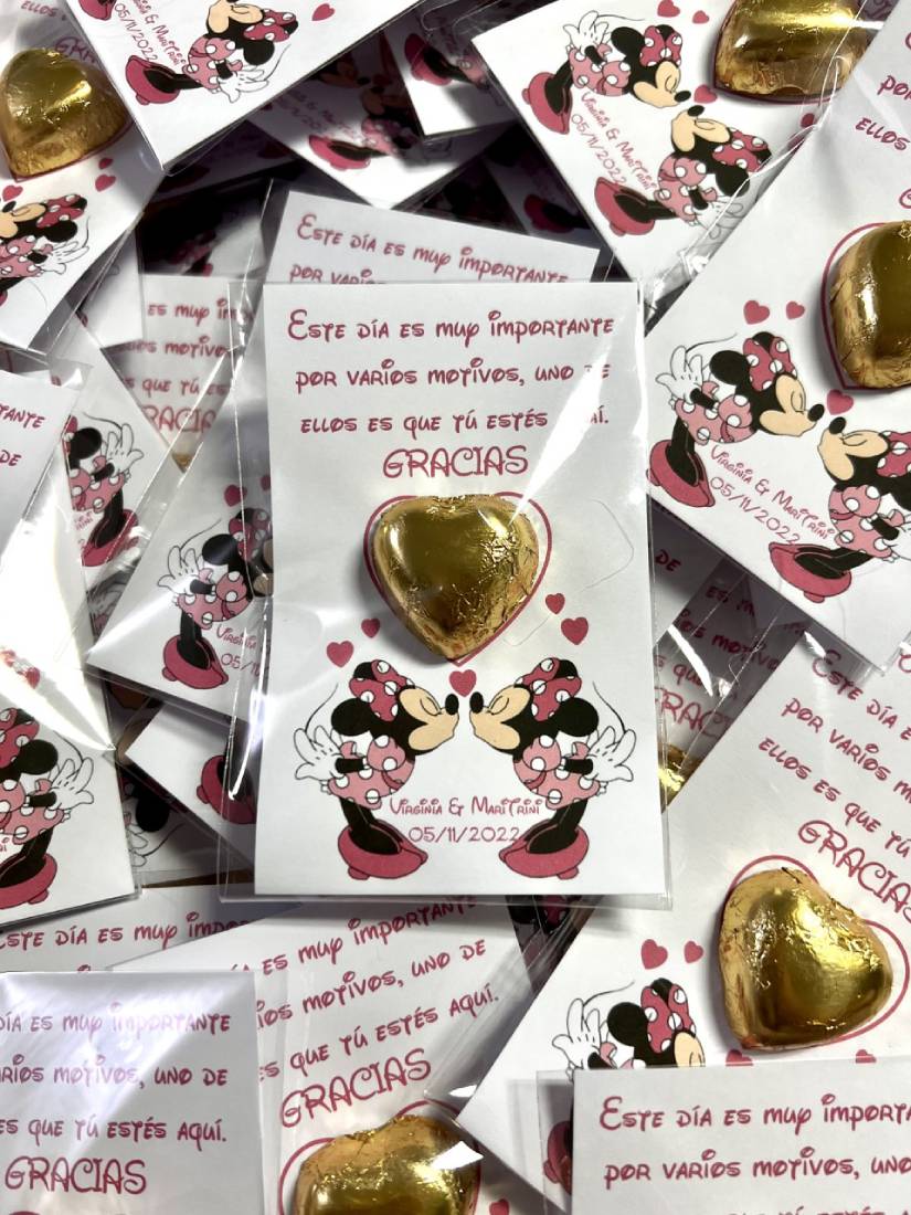 Tarjeta de agradecimiento con gominola minnie y minnie