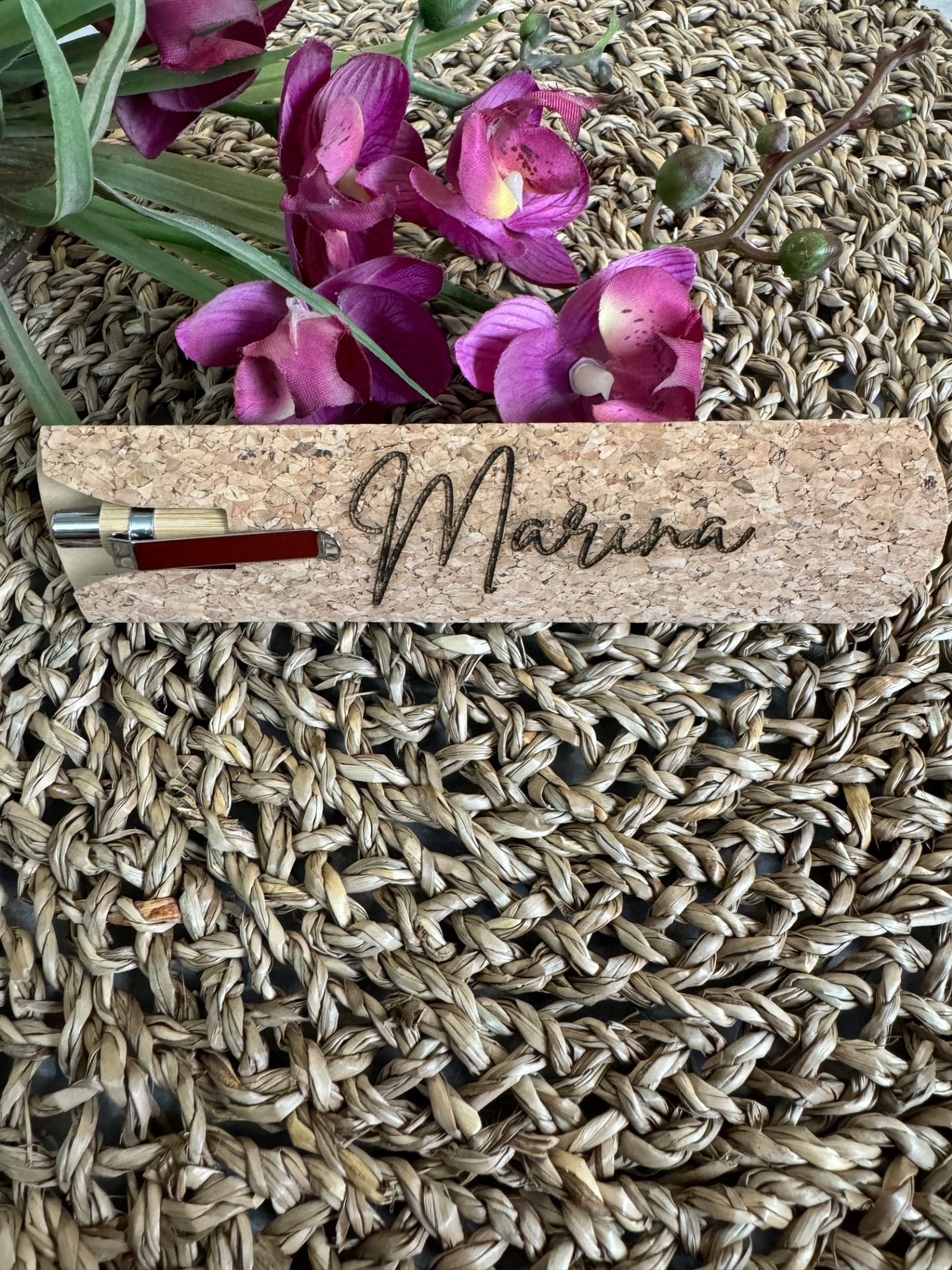 Bolígrafo de bambú grabado a láser con funda de corcho personalizada