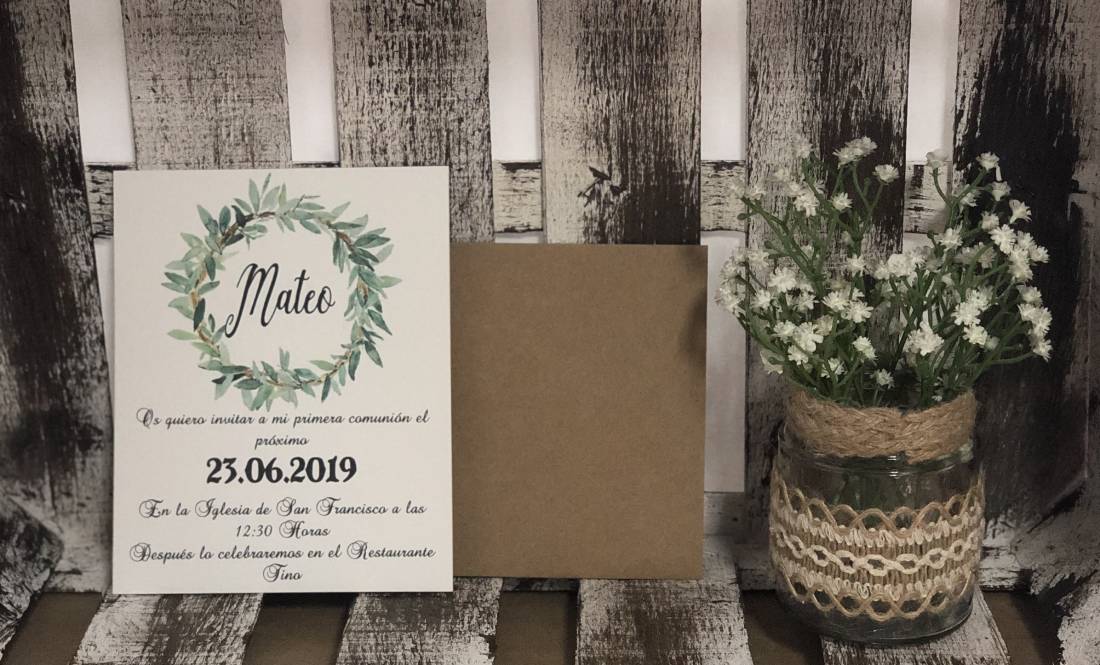 Invitación niño corona olivo