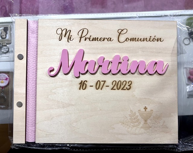 Libro de firmas en madera y metacrilato