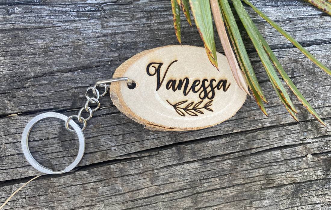 Marcasitios llavero hoja de madera personalizados