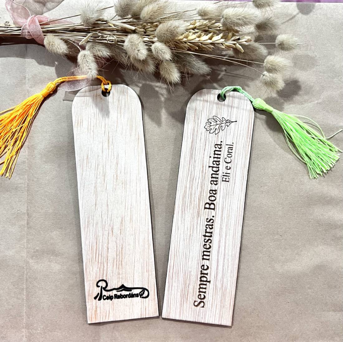 Marcapáginas de madera personalizado DOBLE CARA