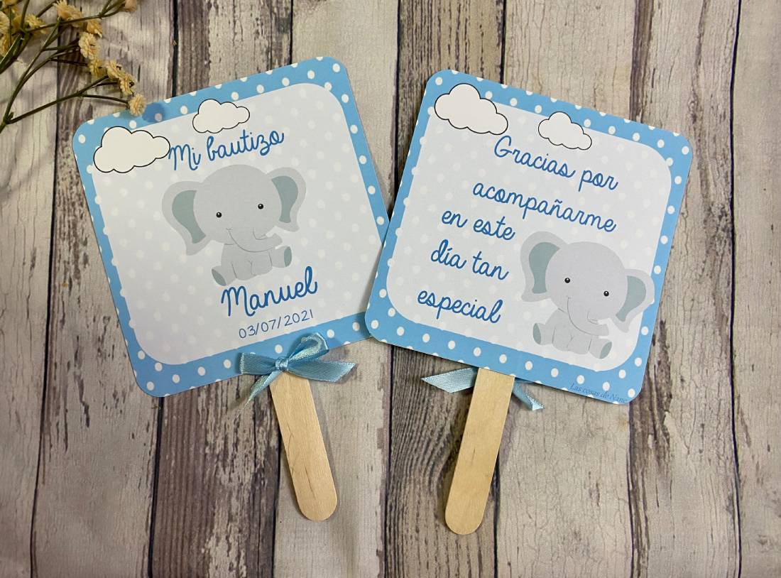 Pai pai fondo azul con topos blancos y elefante