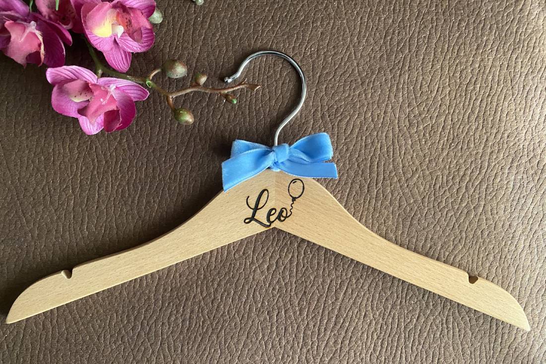 Perchas de madera personalizadas niño
