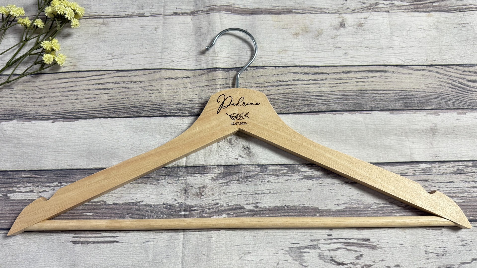 Percha de madera Padrino