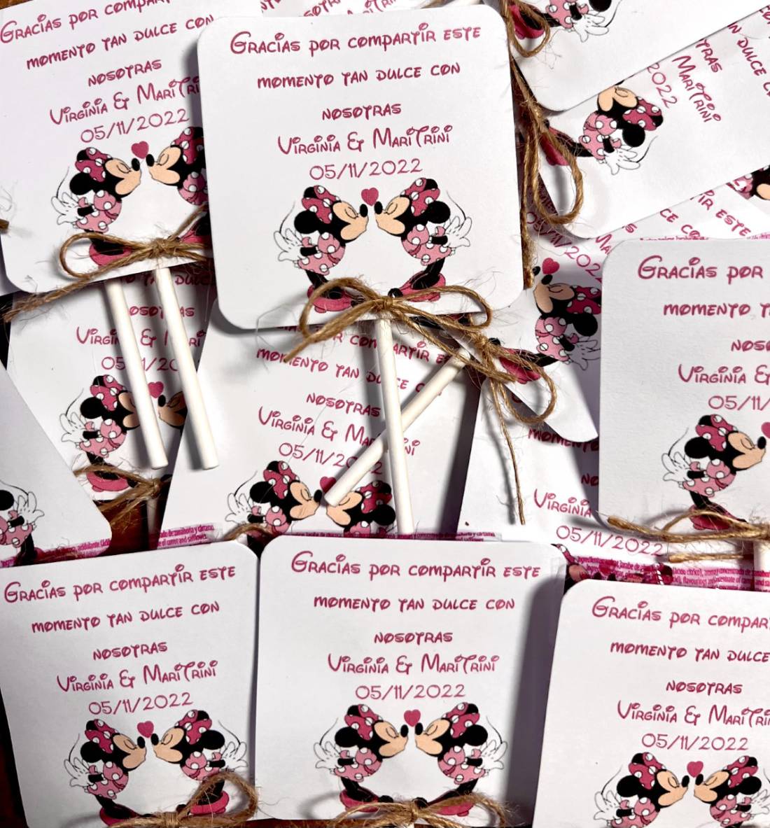 Piruleta de agradecimiento fondo minnie y minnie