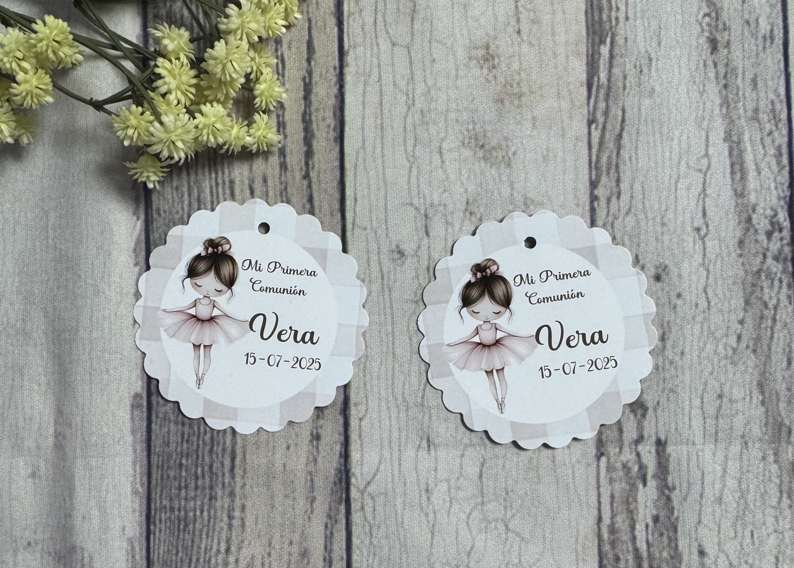 Tarjeta detalles cuadros vichy beige y bailarina