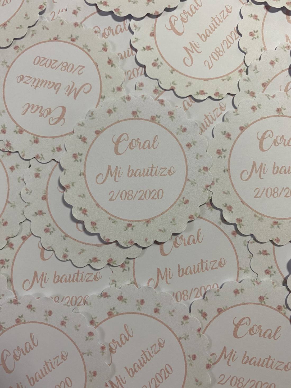 Tarjeta para detalles flores rosas pequeñas